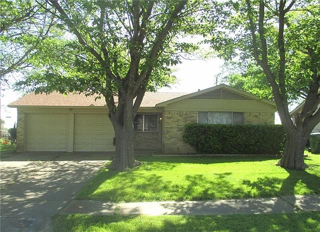 1st image of 2606 Arcady Dr