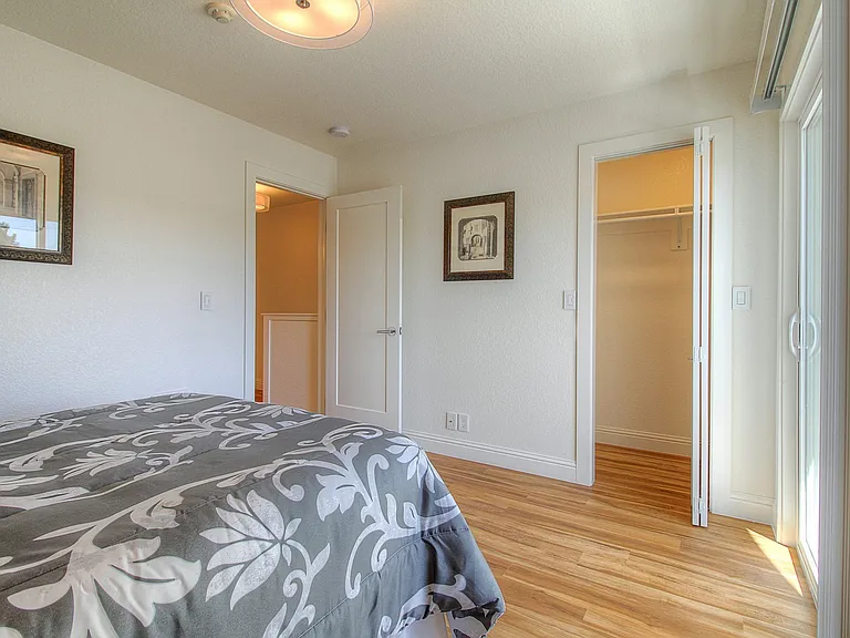 4050 Hoen Ave — Photo 26