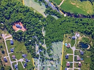 264 Eagles Bluff Ct, Shepherdsville, KY 40165