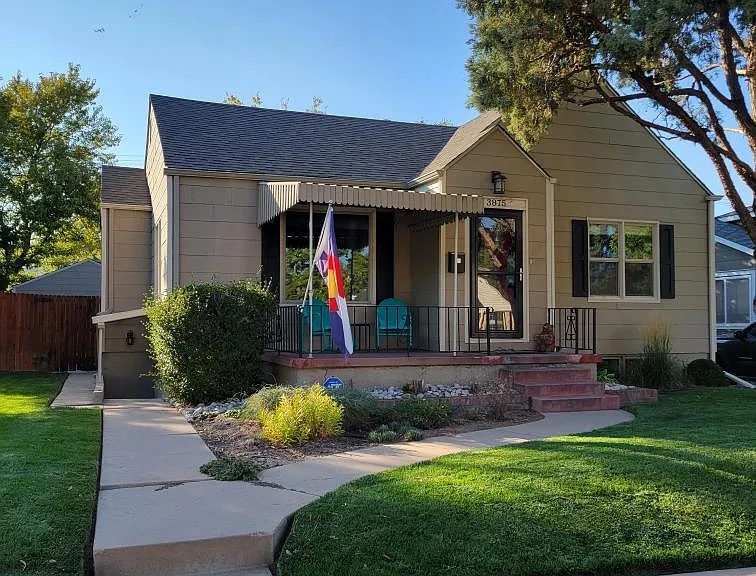 3875 S Lincoln St — Photo 1