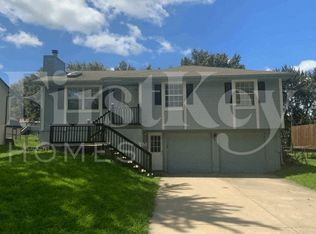 712 N Mohican Dr, Independence, MO 64056