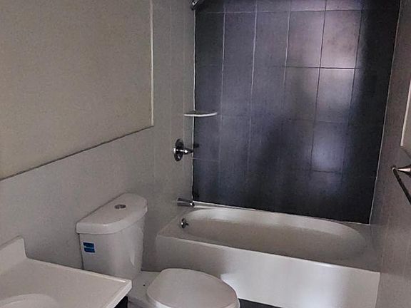 5th image of 59 Cherry St APT 201