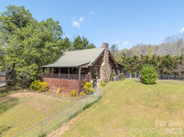 101 Cove Creek Dr, Rutherfordton, NC 28139
