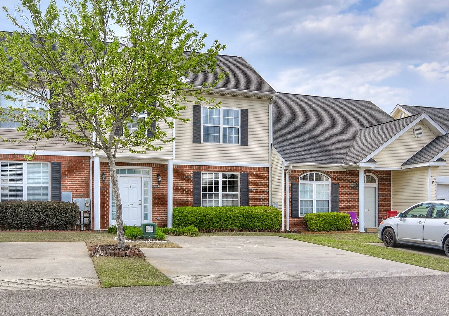 3 Bedroom Townhouse in Evans — Photo 3