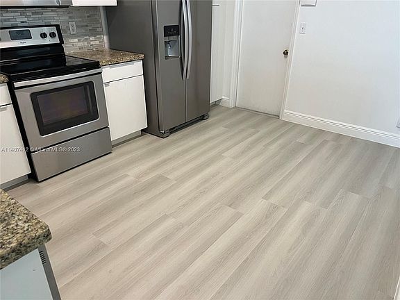 3rd image of 2090 Madeira Dr #2090
