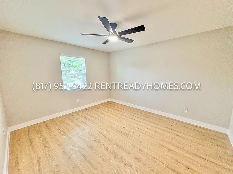 1416 Fairbanks St — Photo 22