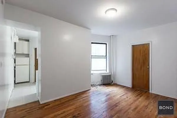 Rented by Bond New York | media 1