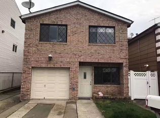 29 Sandalwood Dr, Staten Island, NY 10308