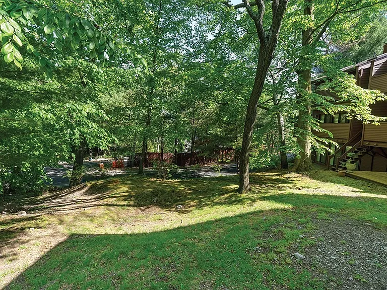 241 Perkins St #E101 — Photo 21