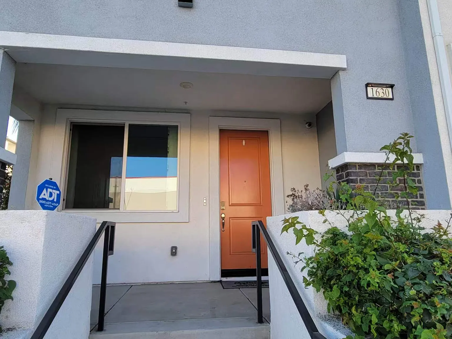 3 bed, 1791 sqft, $3,500 — Photo 2