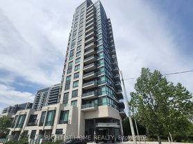 160 Vanderhoof Ave