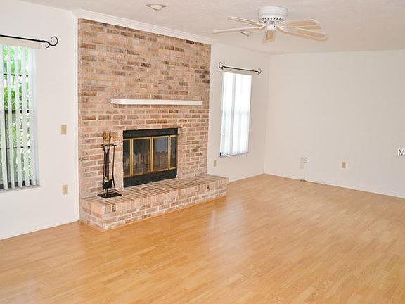 2nd image of 708 Briarcliff Dr