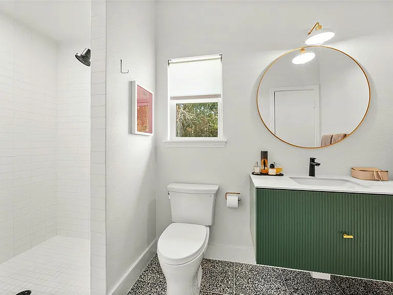 602 Persimmon St — Photo 16