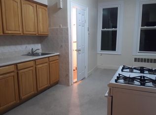7043 67th Pl APT 1R, Glendale, NY 11385
