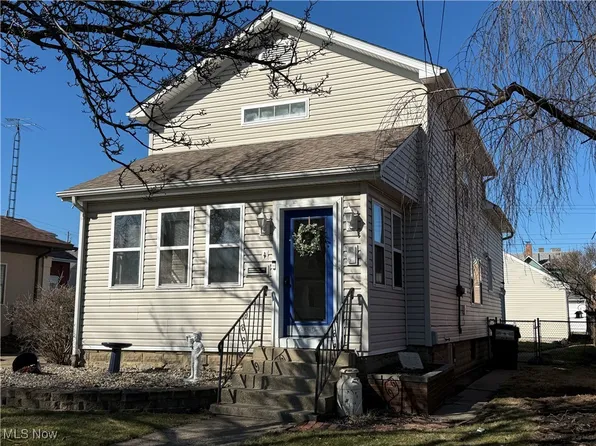 809 5th St, Sandusky, OH 44870