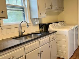 10 Cushing St, Dover, NH