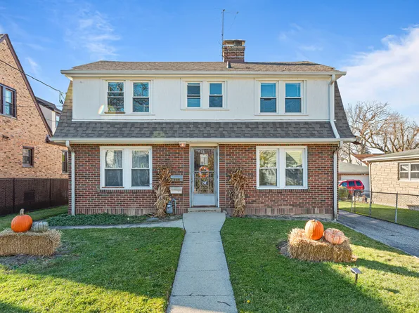 238 High St, Highwood, IL 60040