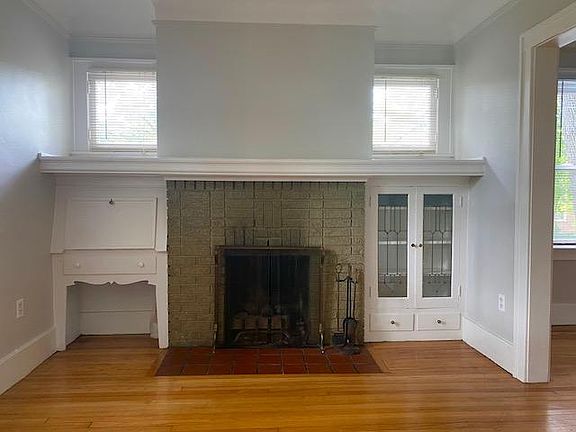 3rd image of 203 Virginia Ave #1