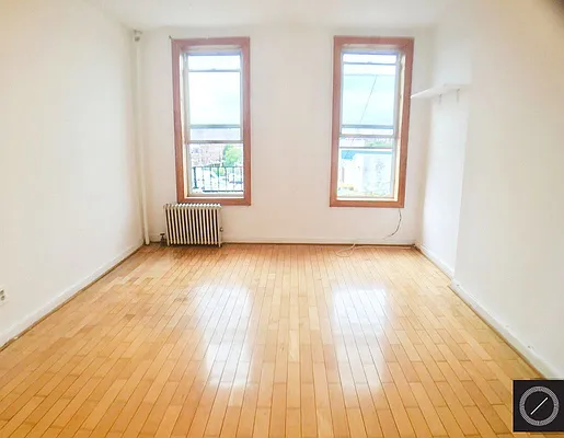 Rented by Compass | media 11