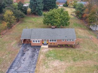 7133 Suncrest Dr, Lynchburg, VA 24502