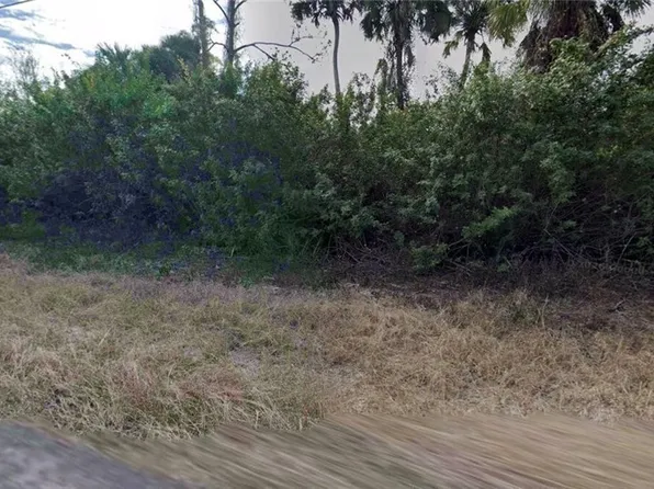 1142 Cumming St E, Lehigh Acres, FL 33974