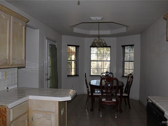 5th image of 2504 Encino Ct