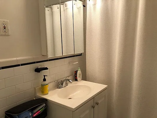 Rented by Cohen Smith Chang LLC | media 14