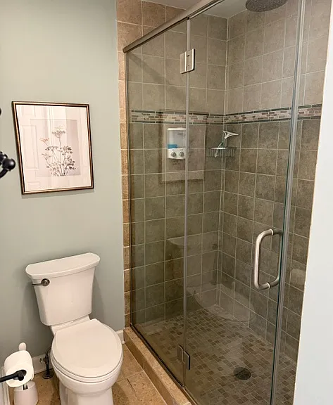 50 Marine Dr #8 — Photo 18