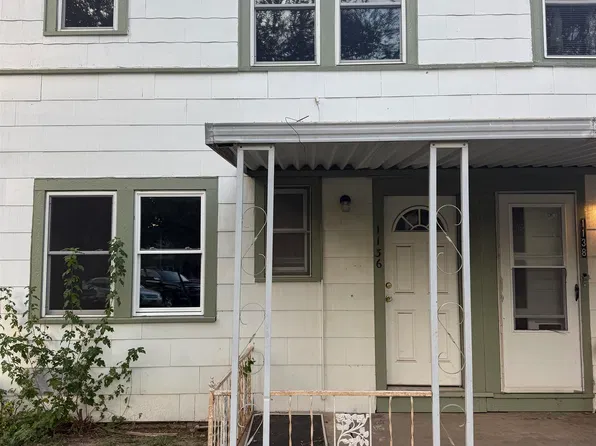 1136 S Pershing Ave, Wichita, KS 67218