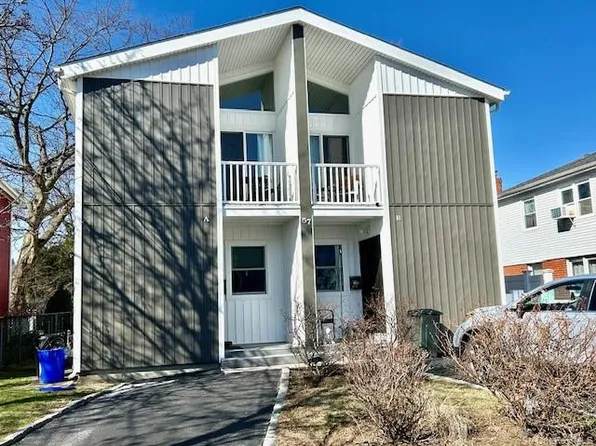 57 Sagamore Hill Dr #A, Port Washington, NY 11050