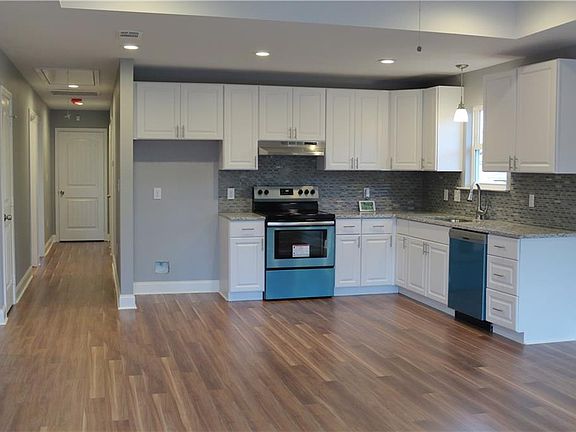 4th image of 1312 Jones St