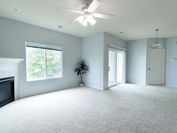 2nd image of 1720 SE La Grant Pkwy APT 12