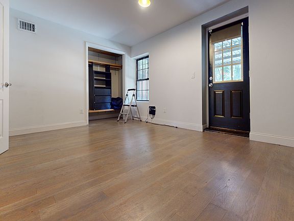 5th image of 582 Lexington Ave #2A