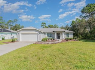 929 W Bancroft Dr, Citrus Springs, FL 34434