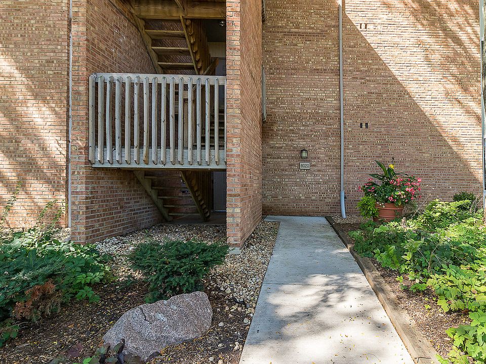 1st image of 6020 E Lake Dr APT 1B