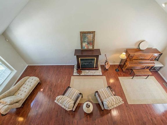 5th image of 5749 Richgrove Ln