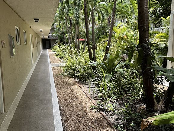 1st floor entrance.