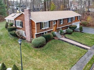 5 Evon Ln, Middleton, MA 01949