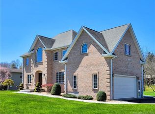 14 Prout Hill Rd, Middletown, CT 06457