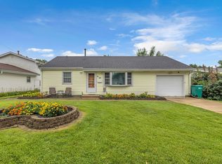 49 Ridge Lane Dr, Decatur, IL 62521