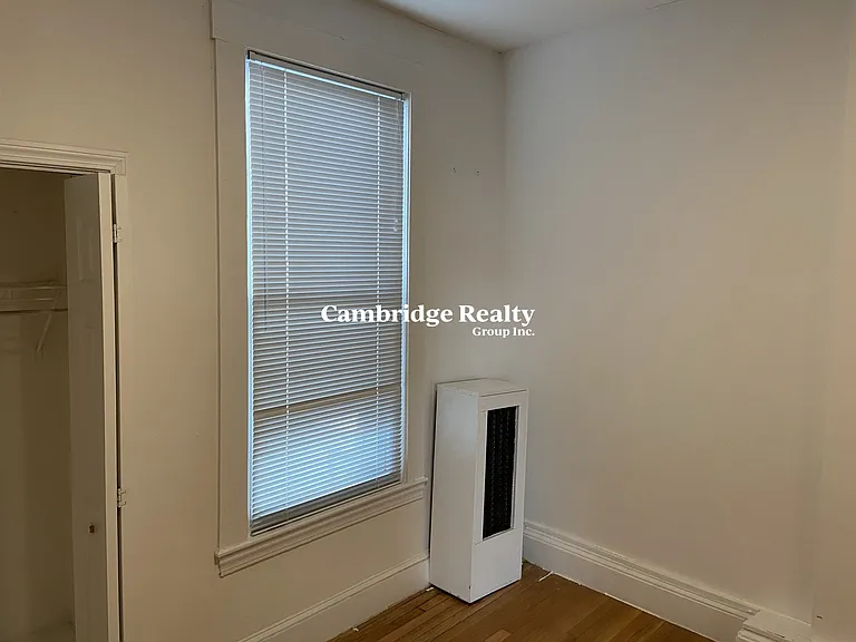 38 Newton St #2T — Photo 14