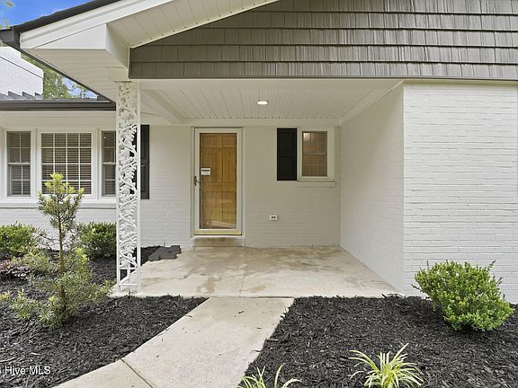 5th image of 601 Bethesda Avenue