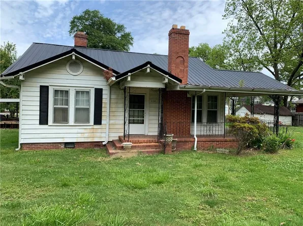 110 Bevis Cir, Bowdon, GA 30108