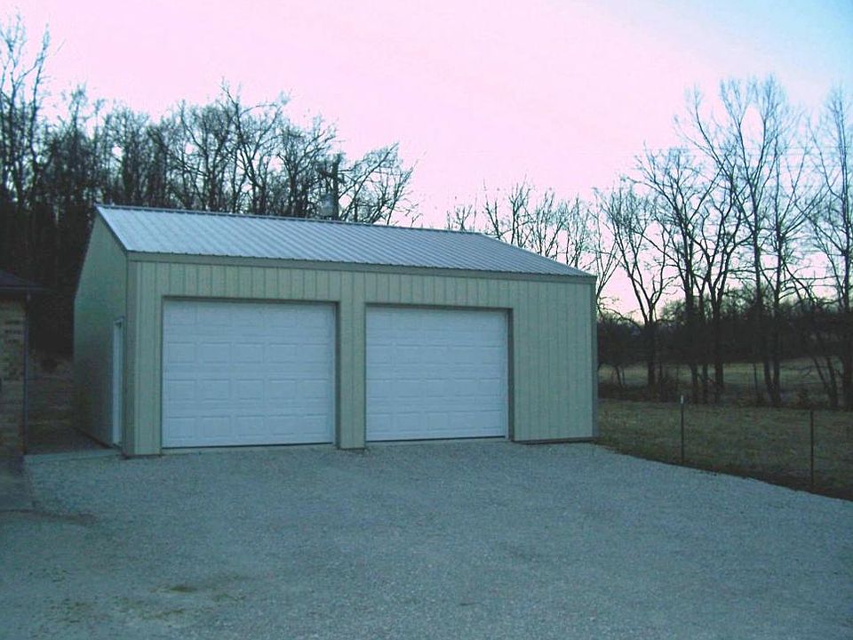 2nd image of 35 Heritage Rd