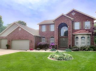 1606 Greenbrier Dr, O'Fallon, IL 62269
