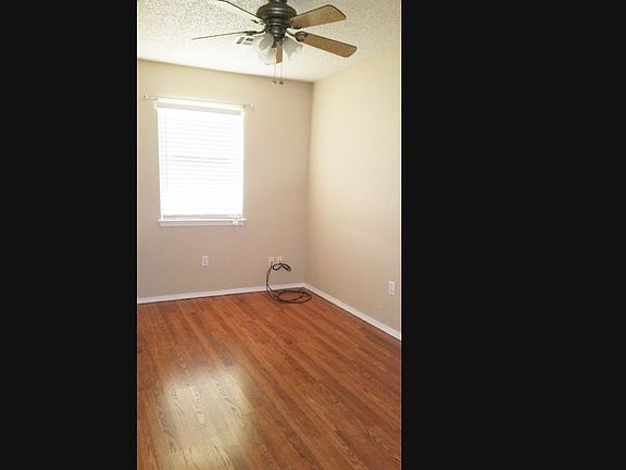 5th image of 2606 NW Cedric Cir