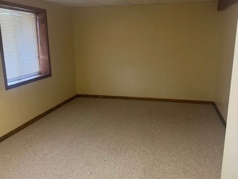 2061 Flintwood Ct — Photo 10