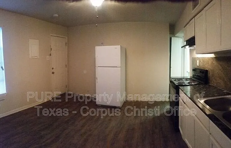 901 Furman Ave #F — Photo 7