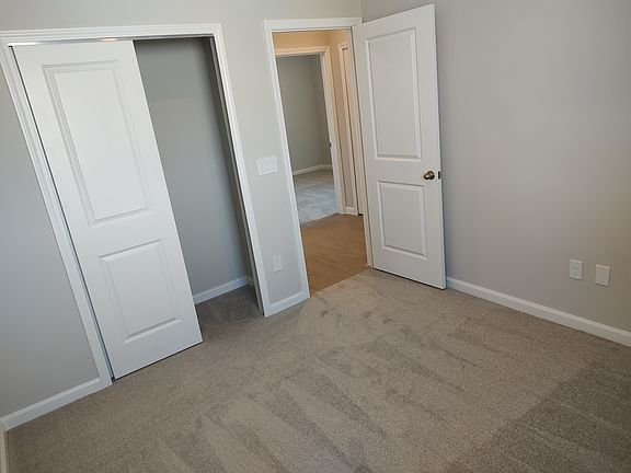 3rd image of 4370 Davos Dr