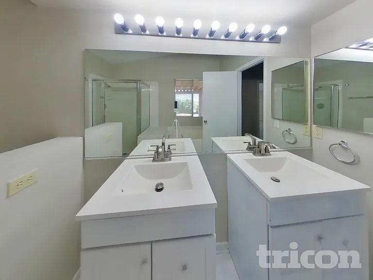 938 Chaps Cir — Photo 7